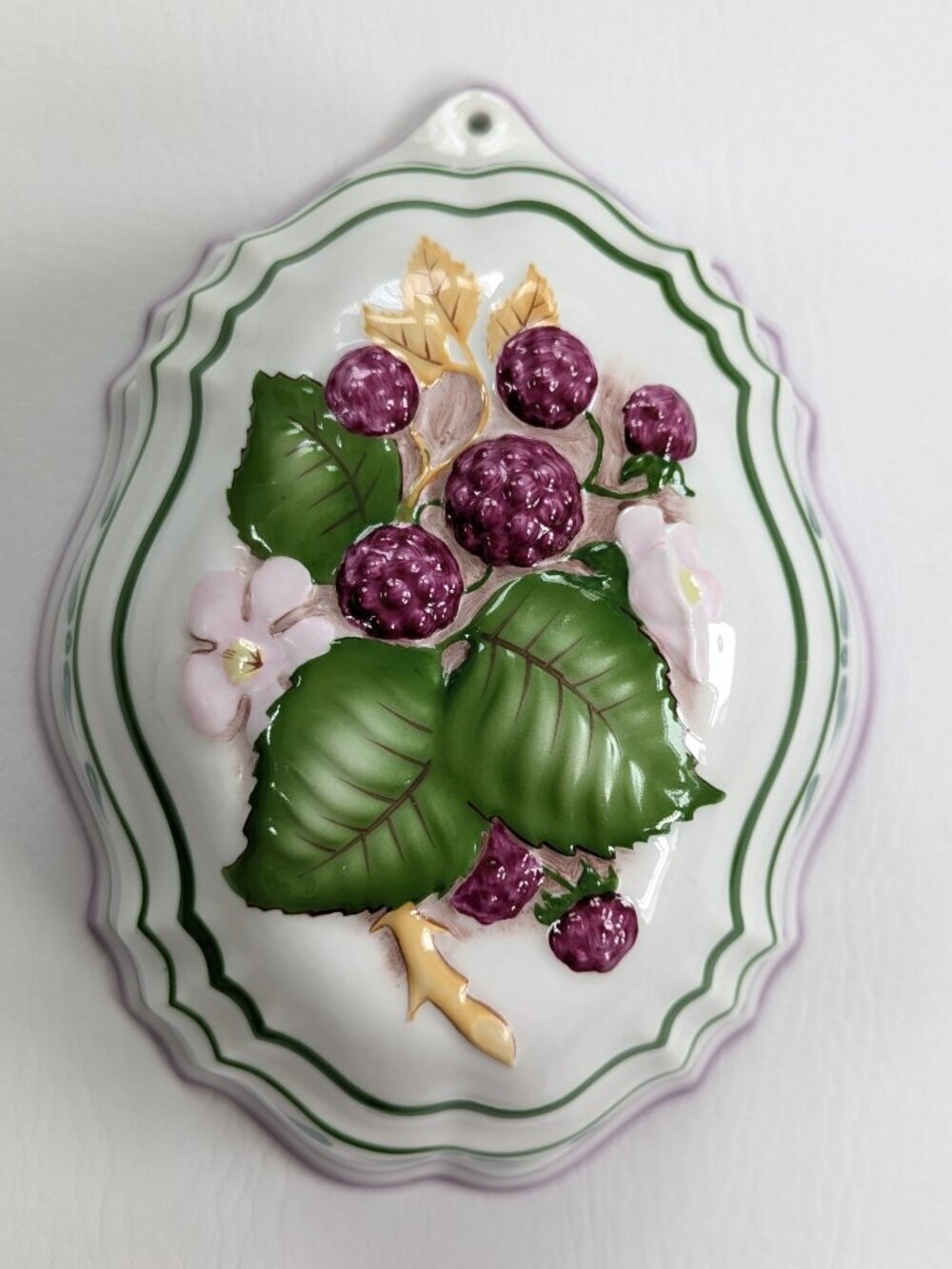 Vintage Le Cordon Bleu Franklin Mint Raspberries Ceramic Jello Mold